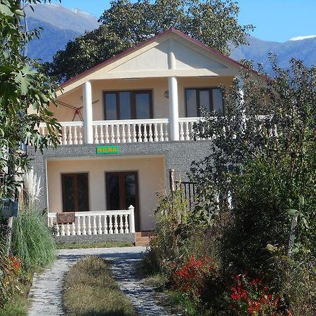 Nona Guest House Shilda Ngoại thất bức ảnh